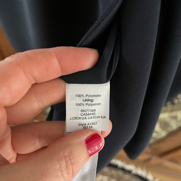 J crew scalloped sheath dress.  Navy blue. Classic and elegant Only worn twice - Picture 7 of 7